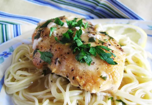 Slow Cooker Lemon Garlic Chicken